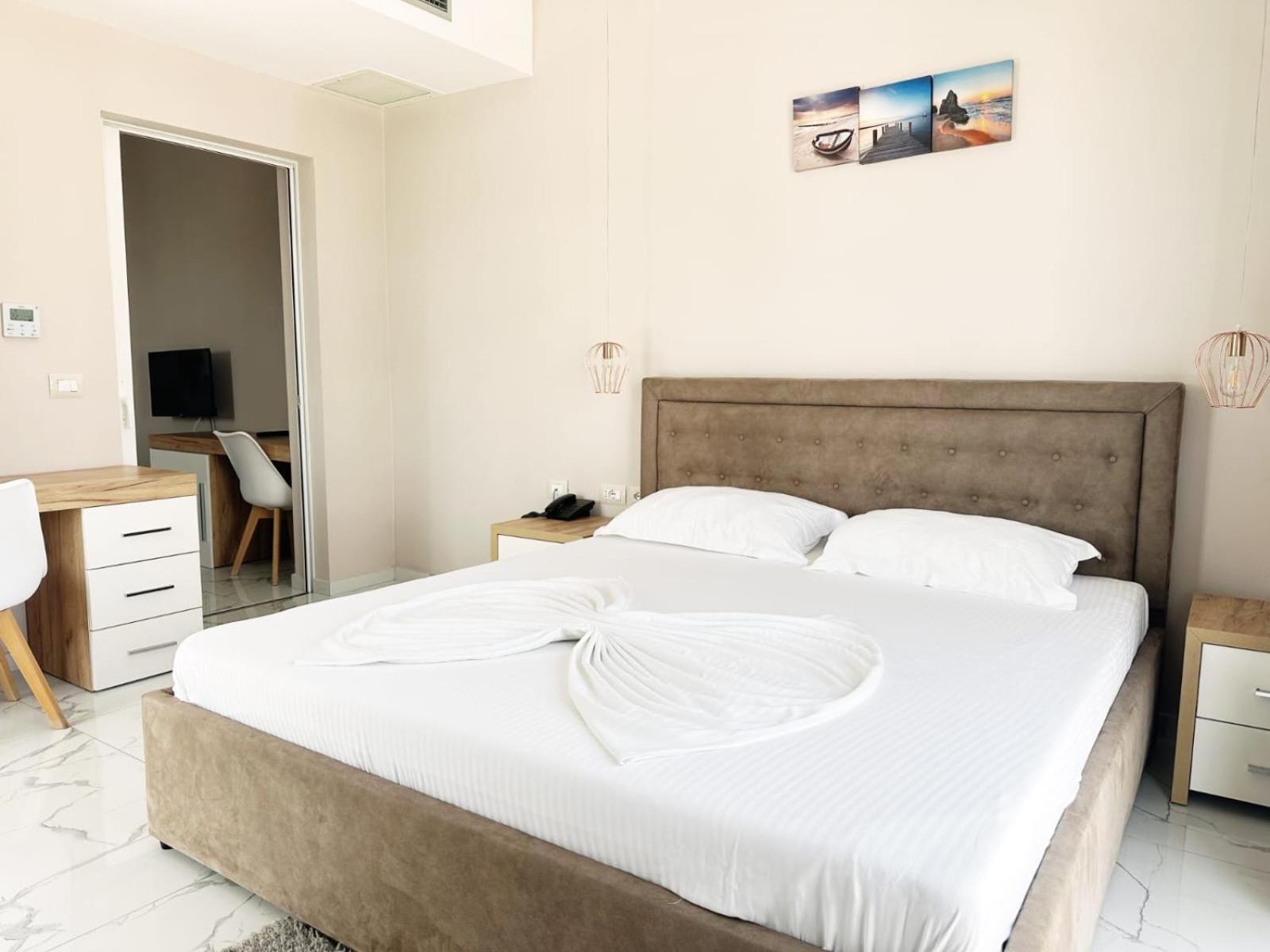 Hotel Ioni-An Εξαμίλιο Εξωτερικό φωτογραφία