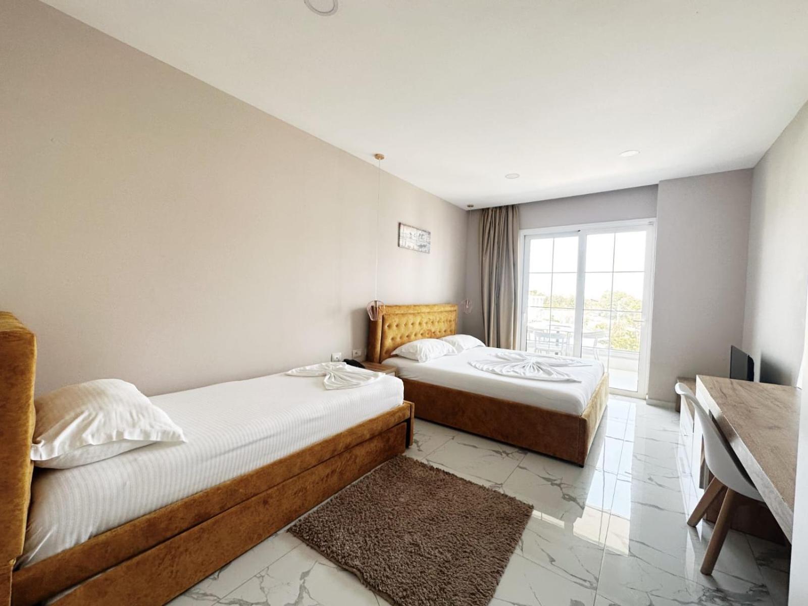 Hotel Ioni-An Εξαμίλιο Εξωτερικό φωτογραφία