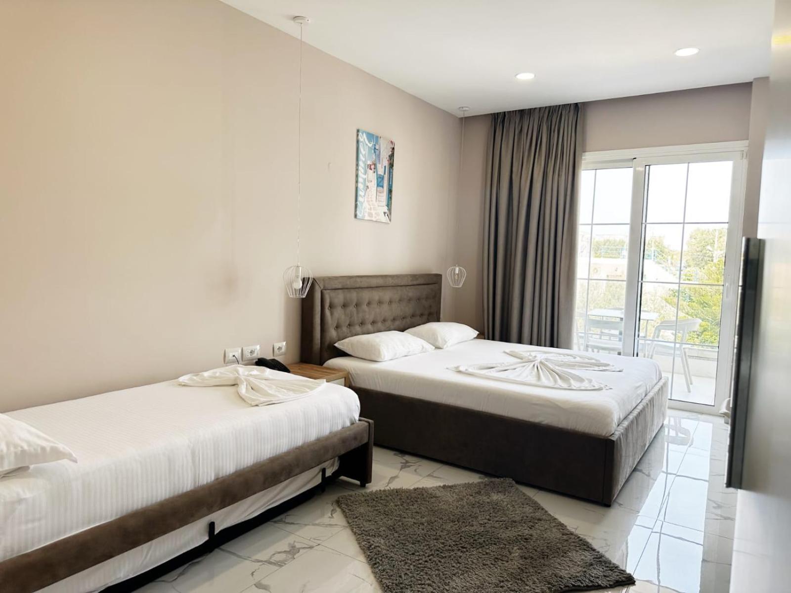 Hotel Ioni-An Εξαμίλιο Εξωτερικό φωτογραφία