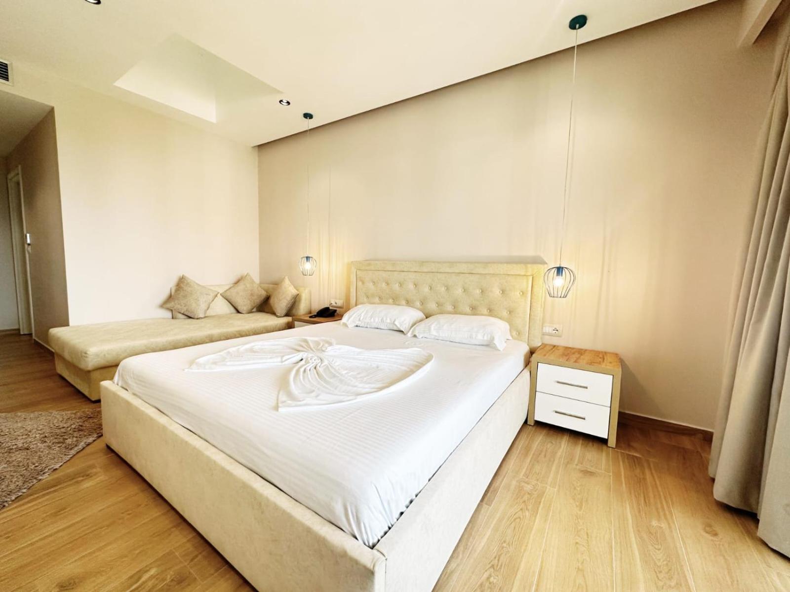 Hotel Ioni-An Εξαμίλιο Εξωτερικό φωτογραφία