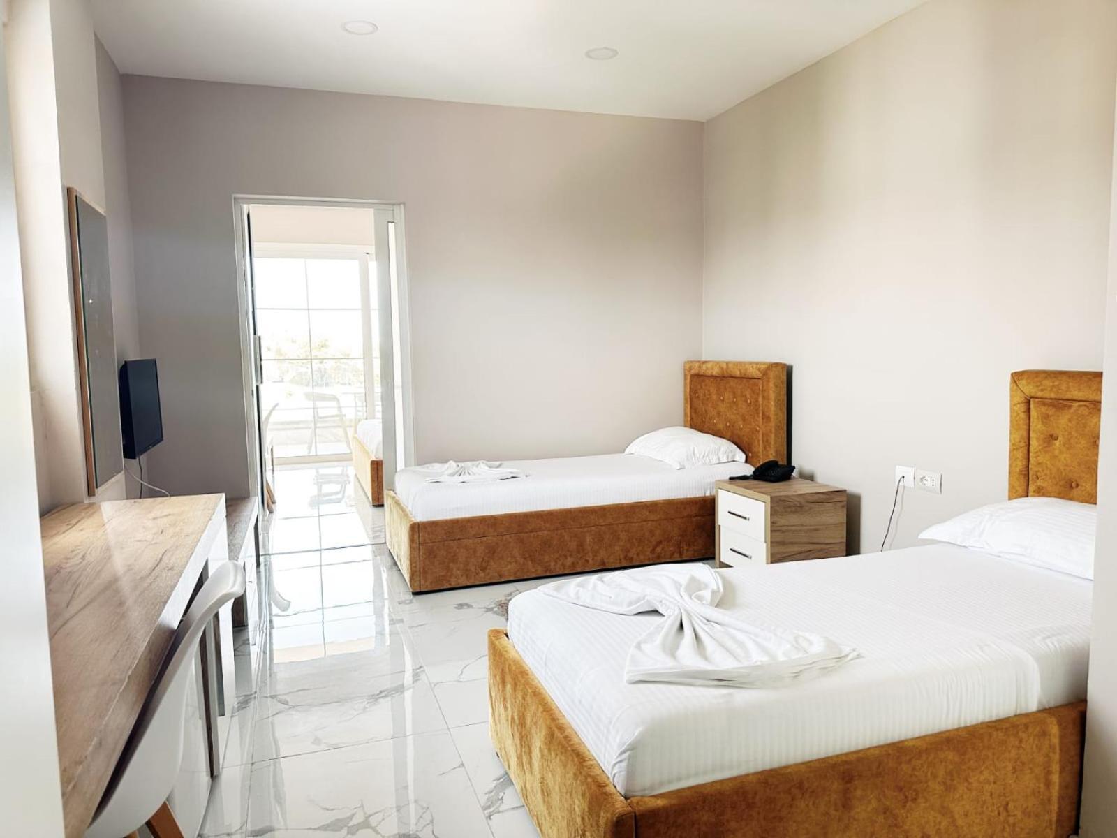 Hotel Ioni-An Εξαμίλιο Εξωτερικό φωτογραφία